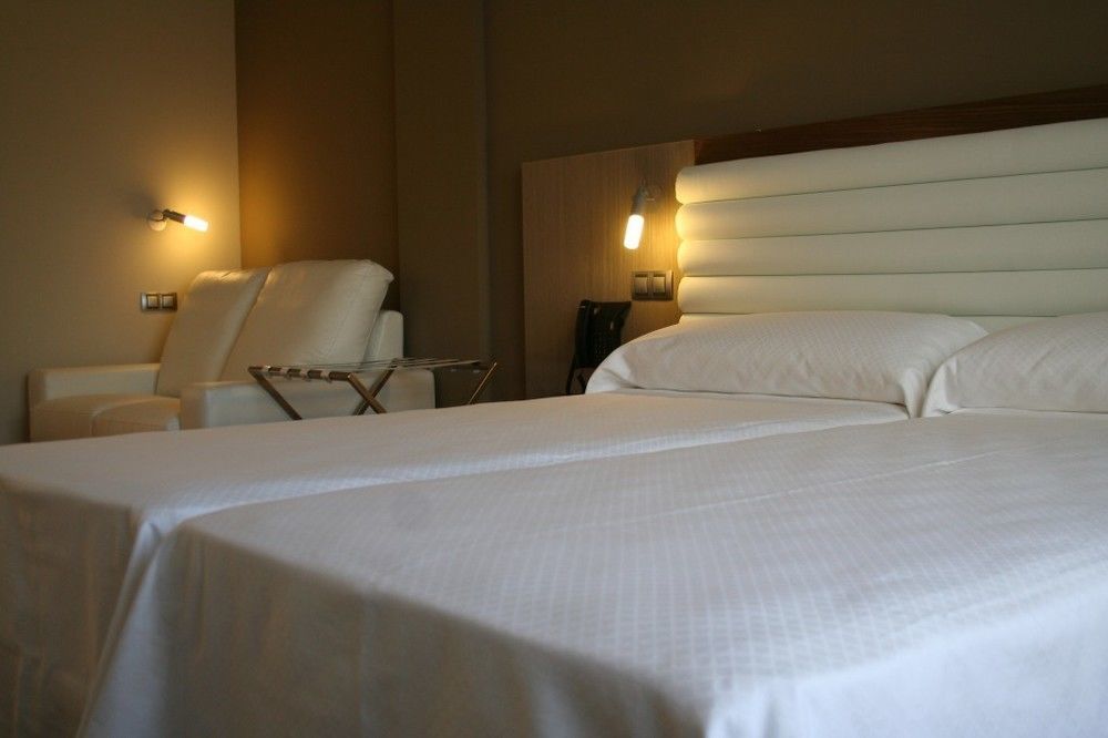 Hotel Duero Laguna de Duero Eksteriør billede