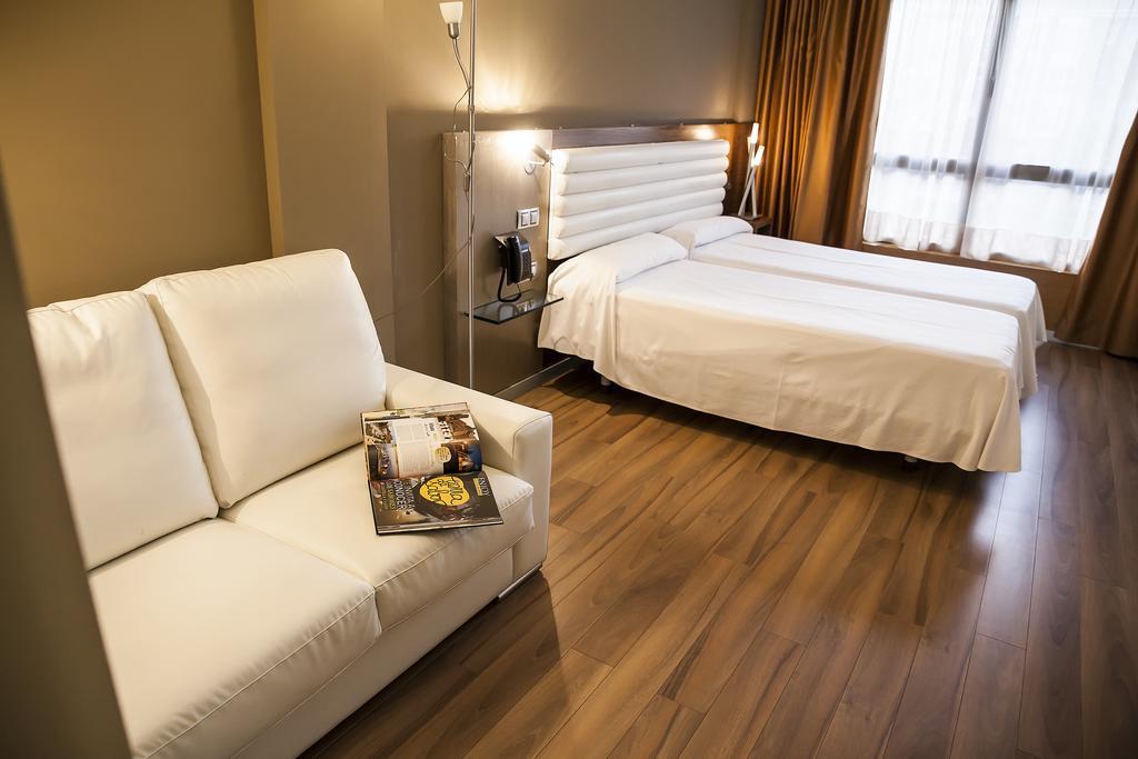 Hotel Duero Laguna de Duero Eksteriør billede