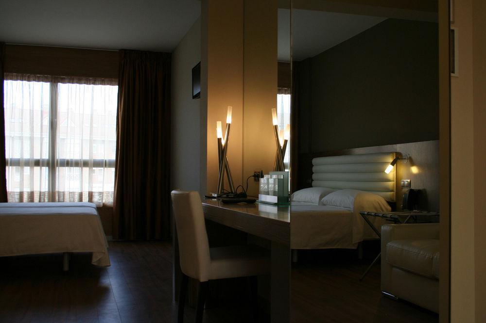 Hotel Duero Laguna de Duero Eksteriør billede